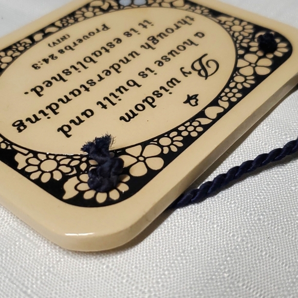 Inspirational Trinity Pottery Hanging Wall Plaque USA Ceramic Proverbs Uplifting - Picture 6 of 12